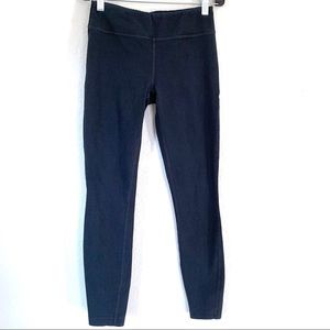 Patagonia black mid rise yoga pants/ leggings xs